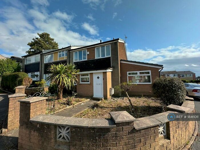 3 Bedroom Semi-Detached House To Rent In Union Road, Ashton-Under-Lyne, OL6