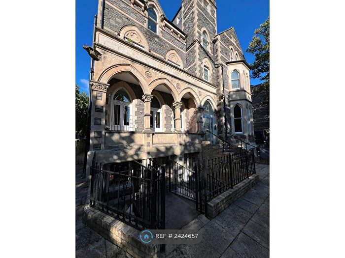 2 Bedroom Maisonette To Rent In Cathedral Parc, Cardiff, CF11
