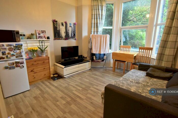 1 Bedroom Flat To Rent In Hart Hill Drive, Luton, LU2