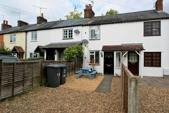 2 Bedroom Cottage To Rent In Apton Road, Bishop's Stortford CM23