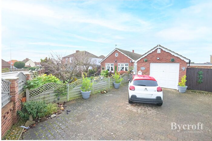 3 Bedroom Detached Bungalow For Sale In Beccles Road, Bradwell, Great Yarmouth, NR31
