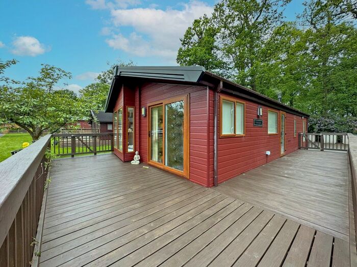 2 Bedroom Bungalow To Rent In Harrogate, HG3