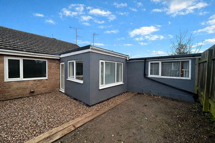 2 Bedroom Bungalow For Sale In Astral Way, Sutton-On-Hull, Hull, East Riding Of Yorkshi, HU7