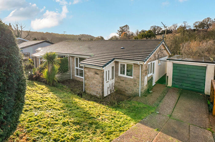 3 Bedroom Bungalow For Sale In Bourchier Close, Bampton, Devon, EX16