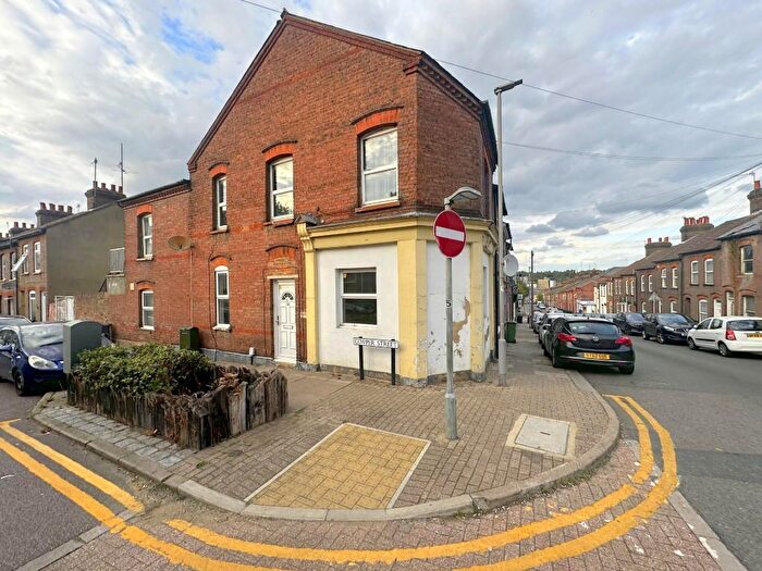 1 Bedroom Maisonette To Rent In Tennyson Road, Luton, LU1