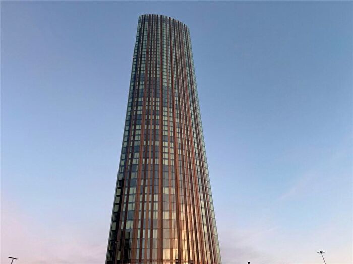 1 Bedroom Apartment For Sale In Trinity Way, Manchester, M3