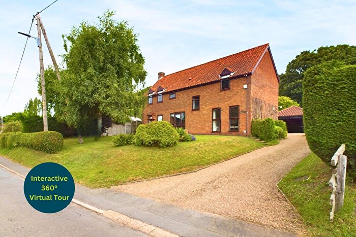 4 Bedroom Detached House For Sale In Main Street, Horkstow, North Lincolnshire, DN18