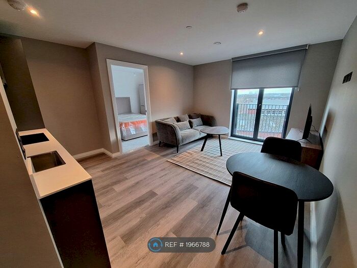 1 Bedroom Flat To Rent In Springwell Gardens, Leeds, LS12