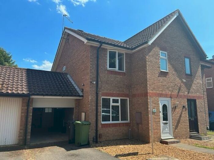 3 Bedroom House To Rent In Derby Drive, Peterborough, PE1
