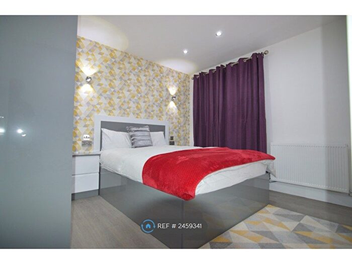 1 Bedroom Flat To Rent In Cross Street, Reading, RG1