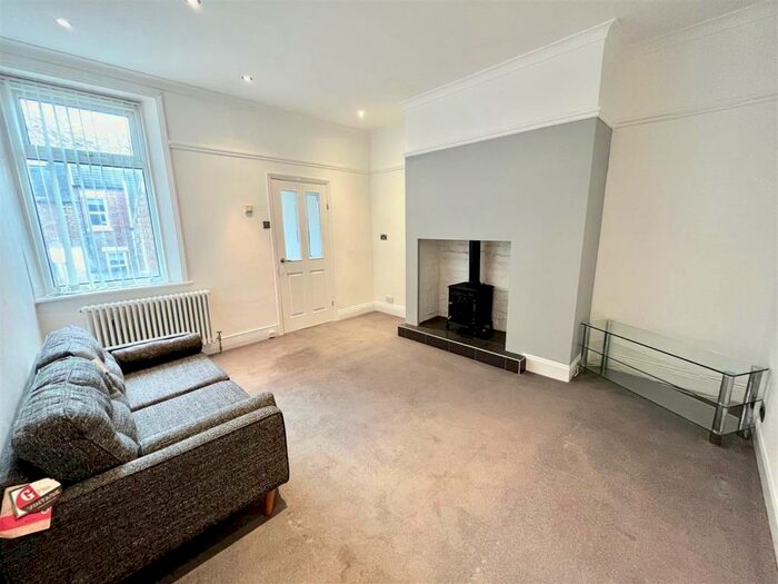 2 Bedroom Apartment To Rent In Baden Powell Street, Deckham, Gateshead, NE9