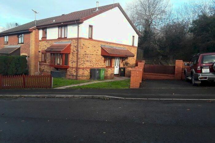 1 Bedroom Property To Rent In Ashmores Close, Redditch B97