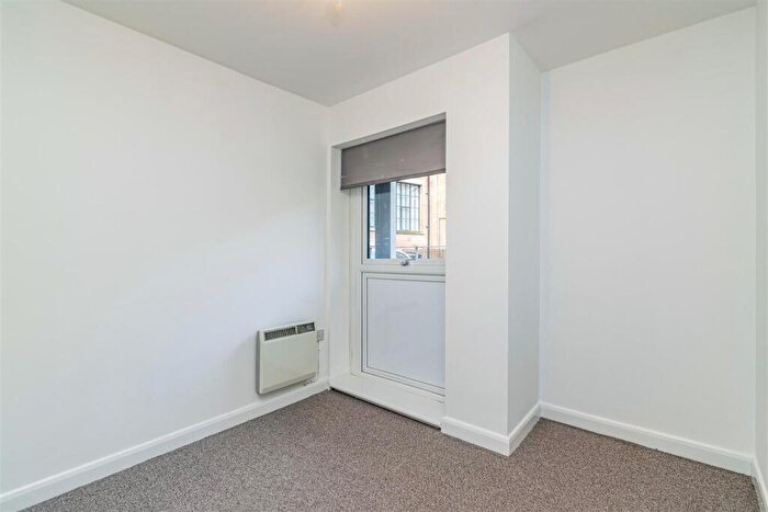 1 Bedroom Apartment To Rent In Trivett Square, Nottingham, NG1