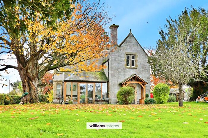 5 Bedroom House For Sale In Prion Road, Denbigh, LL16