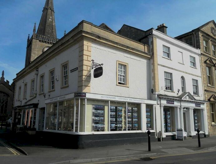 1 Bedroom Flat To Rent In Market Place, Chippenham, SN15