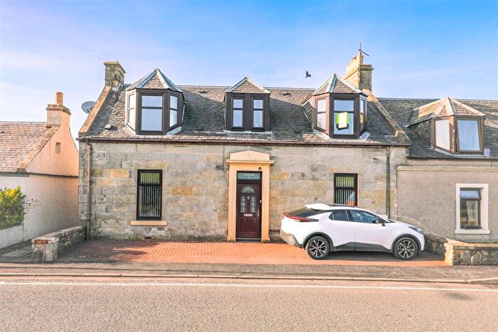 3 Bedroom Semi-Detached House For Sale In Cupar Road, Kettlebridge, Cupar, KY15