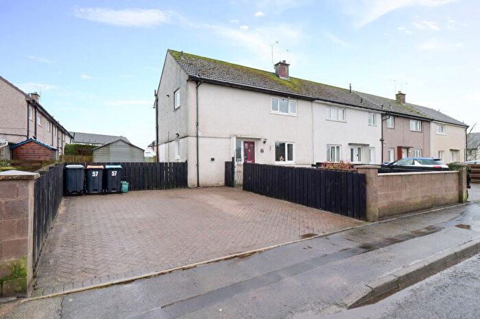 3 Bedroom End Of Terrace House For Sale In Armour Drive, Dumfries, DG2