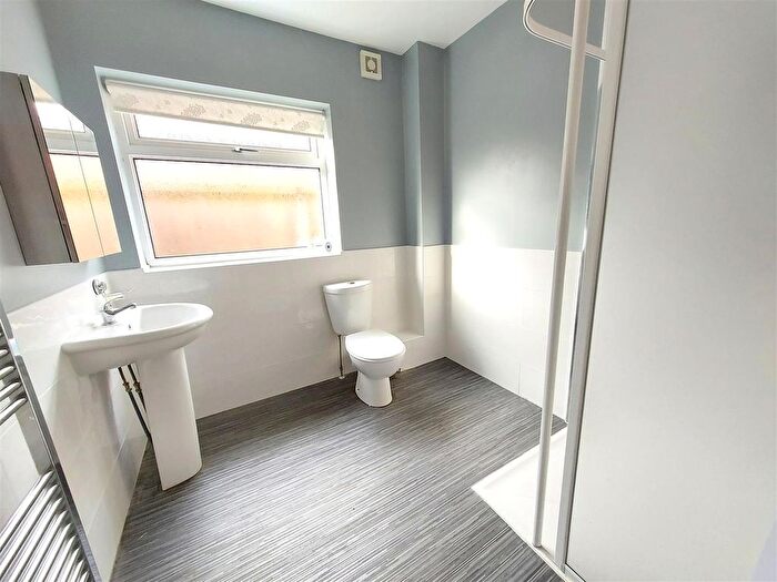 2 Bedroom Detached Bungalow For Sale In Berkeley Crescent, Stourport-On-Severn, DY13