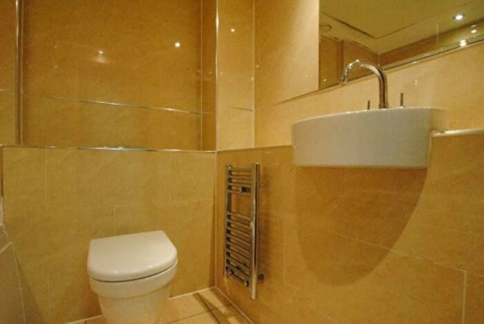 1 Bedroom Flat To Rent In The Gatehaus, Leeds Road, Bradford, West Yorkshire, BD1