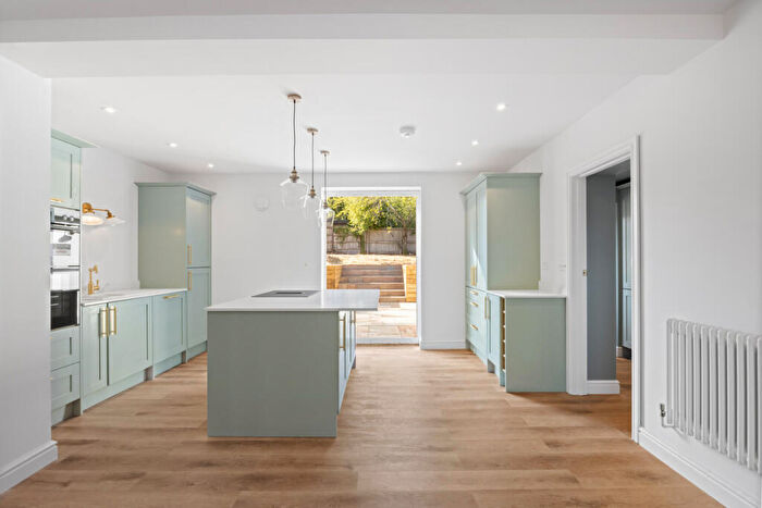 4 Bedroom Semi-Detached House For Sale In The Rise, Shipton Oliffe, GL54