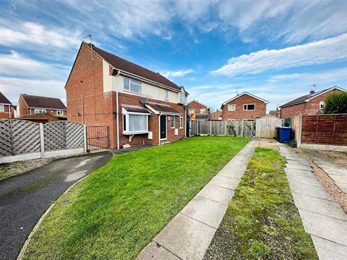 3 Bedroom Semi Detached House For Sale In The Meadows, Carlton, Goole, North Yorkshire, DN14