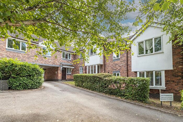1 Bedroom Flat For Sale In Millers Rise, St. Albans, AL1