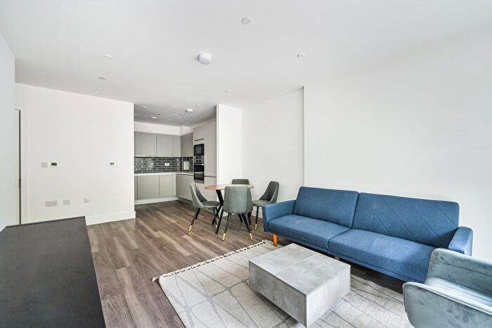 1 Bedroom Flat To Rent In Spruce House, Parkside Avenue, Lewisham, SE10