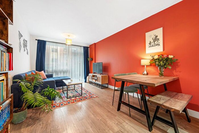 1 Bedroom Flat For Sale In Carney Place, SW9