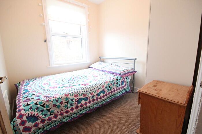 2 Bedroom Apartment To Rent In Bear Road, Brighton, BN2