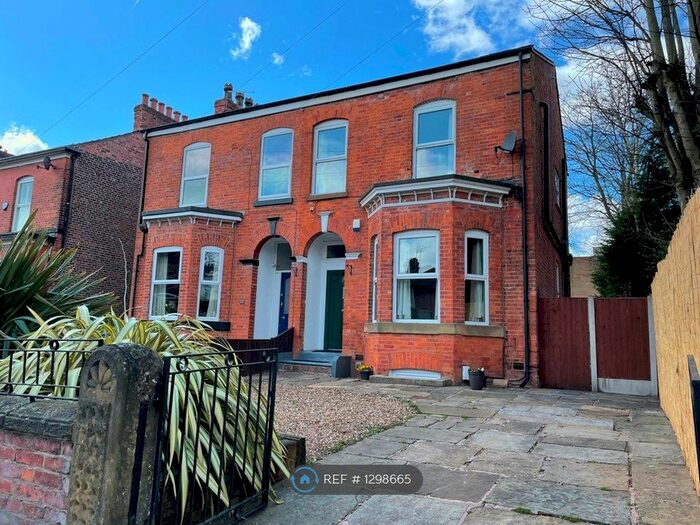 6 Bedroom Semi-Detached House To Rent In Albert Road, Eccles, Manchester, M30