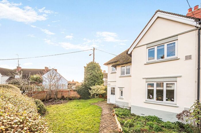 3 Bedroom Detached House For Sale In Park Road, Faringdon, Oxfordshire, SN7