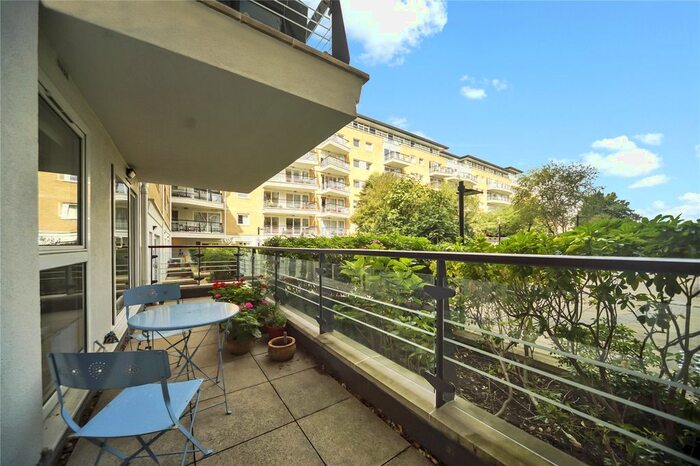 2 Bedroom Flat To Rent In Bluewater House, Smugglers Way, Wandsworth, London, SW18