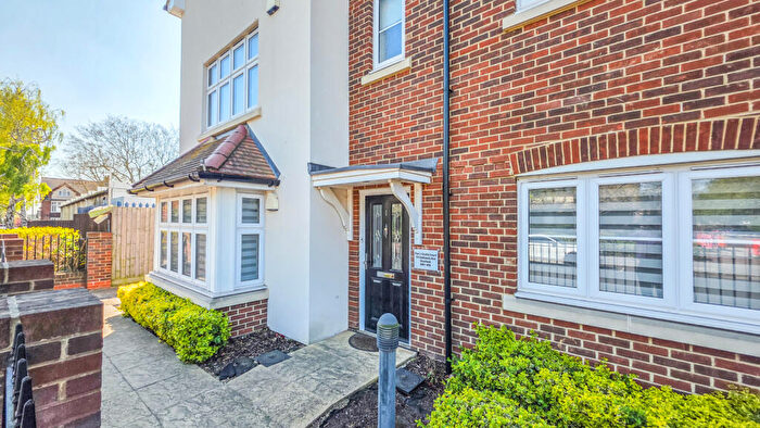 2 Bedroom Apartment For Sale In Challis Court, A Oaklands Avenue, RM1