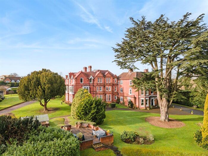 2 Bedroom Apartment To Rent In Glasshouse Lane, Lapworth, Solihull, B94