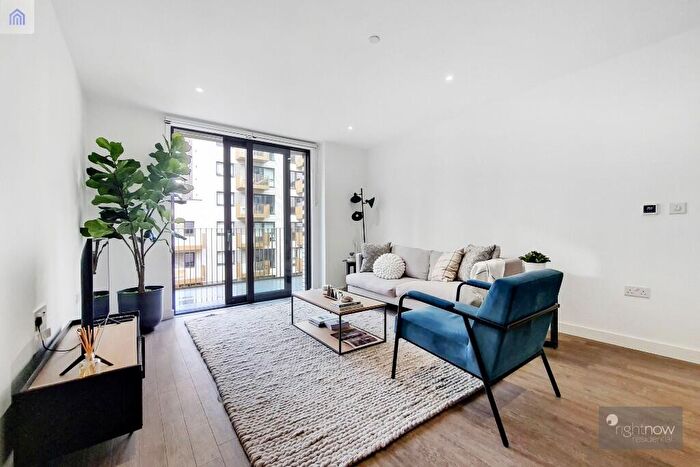 3 Bedroom Flat To Rent In Equipment Works, Vanguard Way, E17