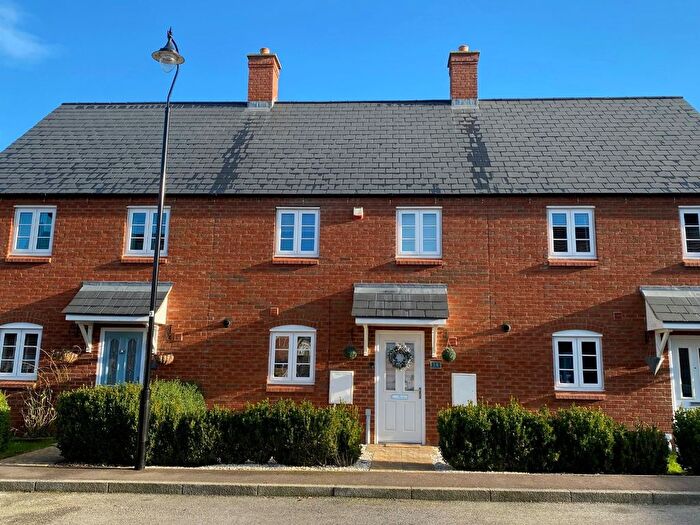 3 Bedroom Terraced House For Sale In Tarry Court, Roade, NN7