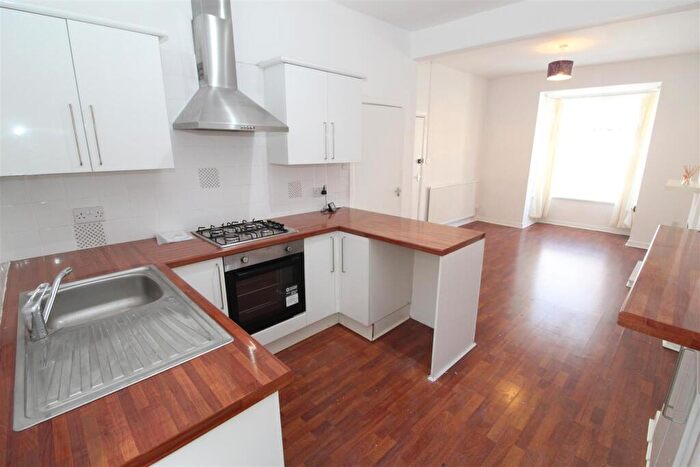 1 Bedroom Flat To Rent In Aberdovey Street, Splott, CF24