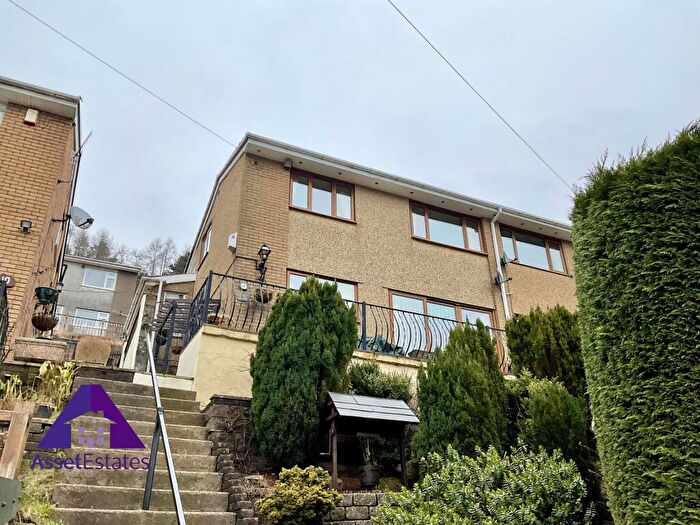 3 Bedroom Semi-Detached House For Sale In Penrhiwgarreg Houses, Abertillery, NP13