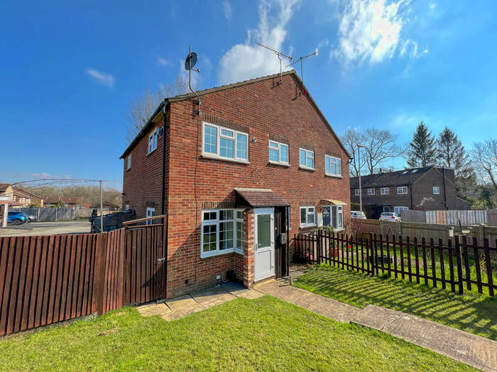 1 Bedroom Terraced House To Rent In Sycamore Drive, East Grinstead, RH19