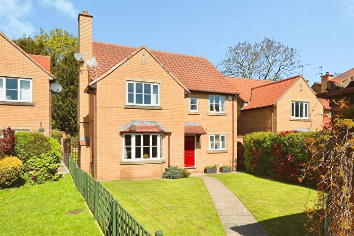 4 Bedroom Detached House For Sale In Orchard Croft, Wales, Sheffield, S26