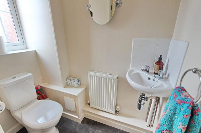 4 Bedroom Detached House For Sale In Mode Hill Lane, Whitefield, M45