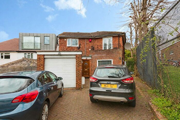 3 Bedroom Detached House For Sale In Carlton Terrace, London, SE26
