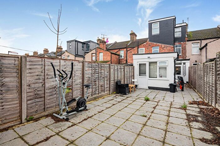 4 Bedroom Terraced House For Sale In Grosvenor Road, London, N9