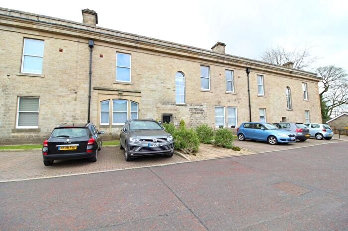 2 Bedroom Apartment To Rent In Holly Mount Way, Rossendale, Lancashire, BB4