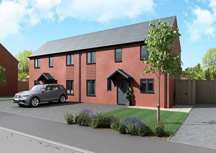 3 Bedroom Semi-Detached House For Sale In Peacock Drive, Bradwell, Great Yarmouth, NR31