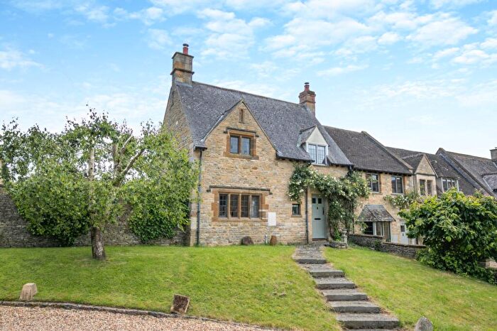 3 Bedroom End Of Terrace House For Sale In Carters Leaze, Great Wolford, Shipston-on-Stour, Warwickshire, CV36