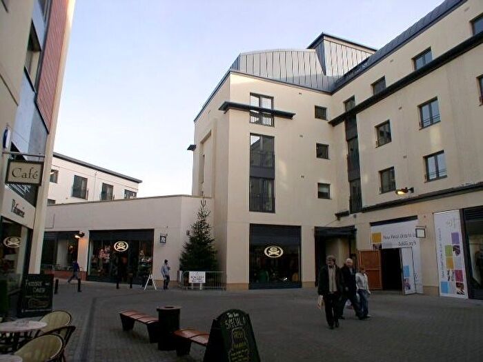 2 Bedroom Flat To Rent In Parade, Leamington Spa, CV32