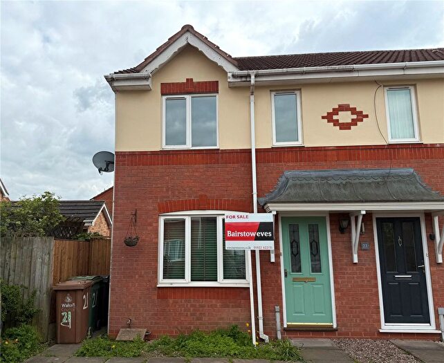 2 Bedroom Detached House For Sale In Old Masters Close, Walsall, West Midlands, WS1