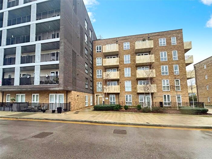 1 Bedroom House To Rent In Corys Road, Rochester, Kent, ME1