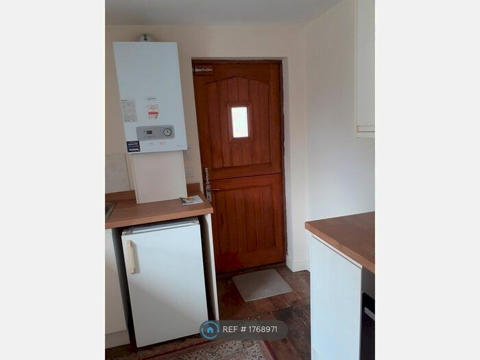 1 Bedroom Flat To Rent In Drew Street, Brixham, TQ5